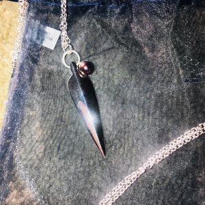 Vantel Pearl Necklace